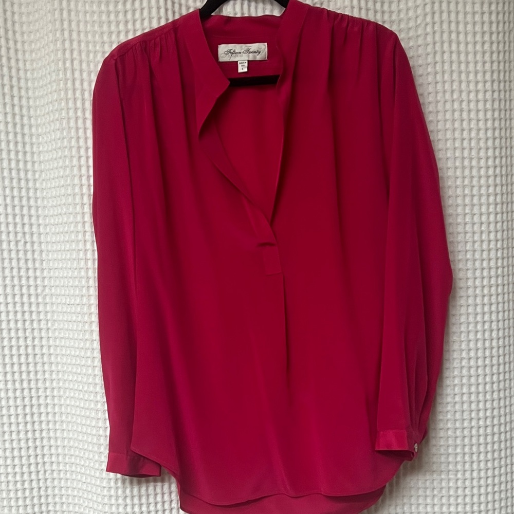 Fifteen Twenty 🩷 silk blouse